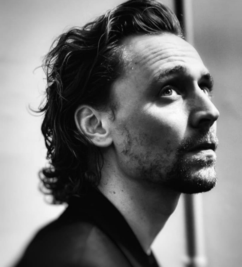 Happy birthday tom hiddleston :D 