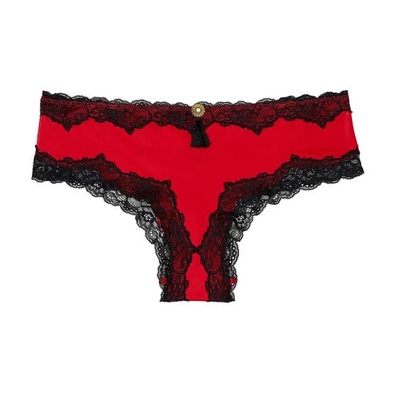 red yibo as red underwear ~ a thread