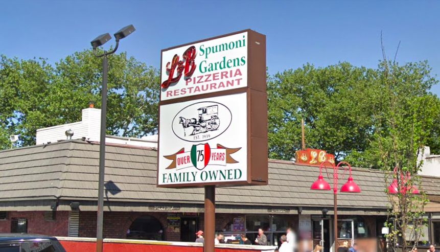 jpalmiotti's tweet photo. On #nationalpizzaday I would like to celebrate my hometown and what I consider the best pizza in #BROOKLYN-
@difara - L&amp;B Gardens- Ciccio's-and Totonno's - Honestly, take some time off and visit all 4. They all are amazing in their own way. https://t.co/12fzsHjRB8