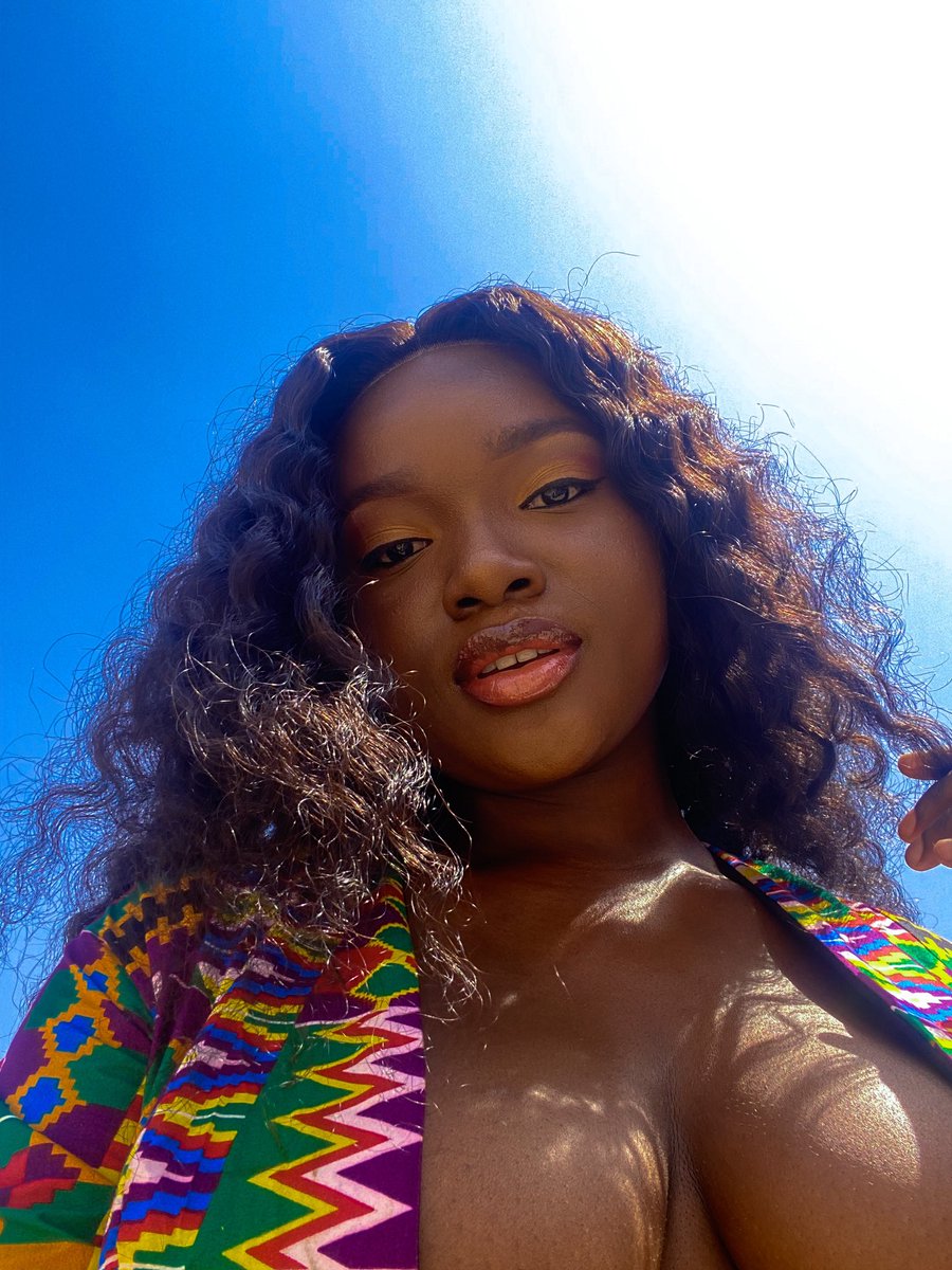 tarawoye's tweet photo. Occupation: Cutie related stuff 🍒

This playsuit😍: @styles_by_omotoke on Instagram🥰 https://t.co/fmibDpXIDq