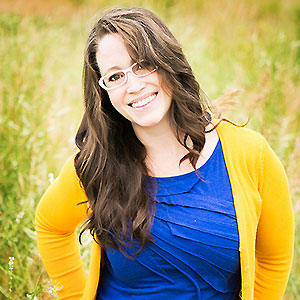 TwinApologetics's tweet photo. MAMA BEAR IS COMING BACK!!

Hilary Ferrer of @MamaBrAplgtics will be giving a FULL DAY APOLOGETICS SESSION for Christian parents at @mngracechurch in just under 2 weeks!

In-person #Apologetics events are rare these days - don't miss this one!

Learn More: https://t.co/q516ys2RN7 https://t.co/yTYV0fbHia