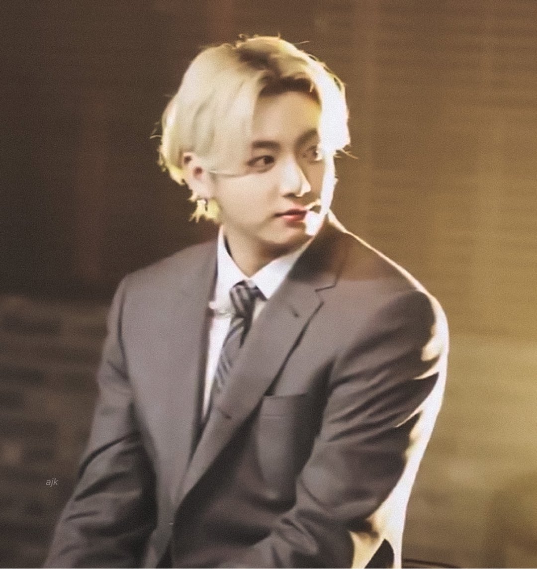 archiveforJK's tweet photo. 🗣 BLOND JUNGKOOK https://t.co/9JlRAsxgw5