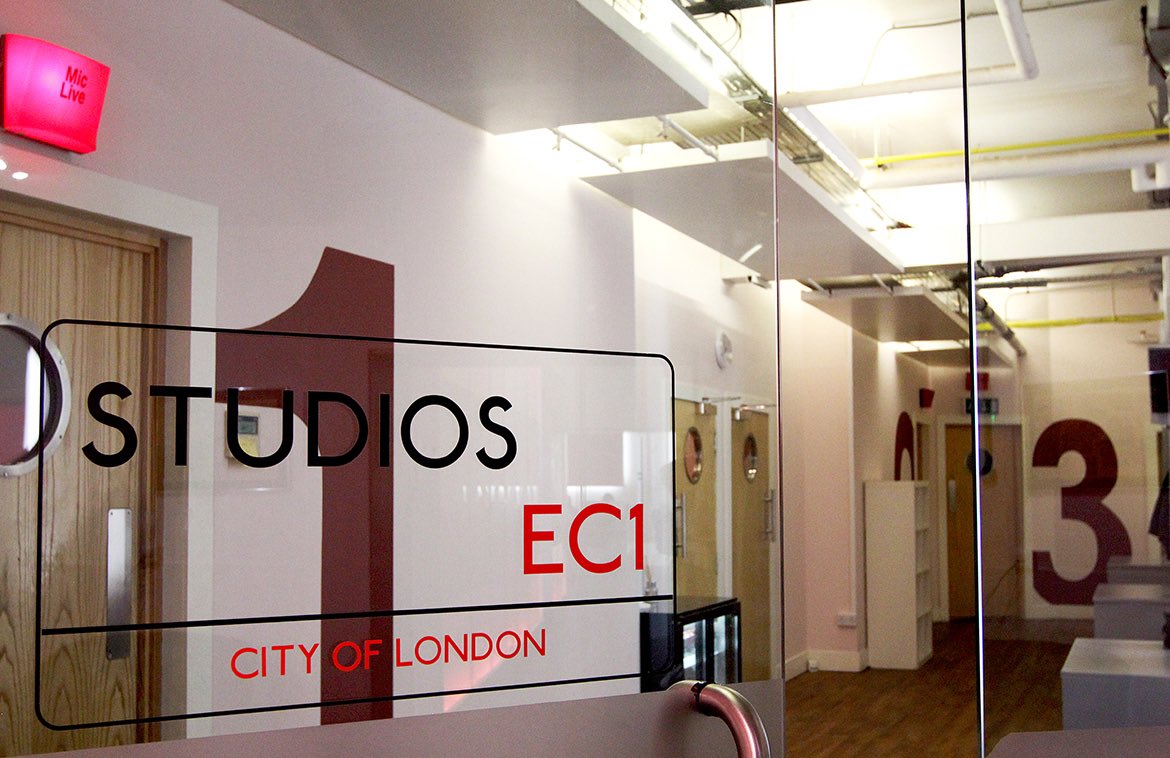 TheCaseFilesUK's tweet image. The first season of The Case Files was recorded in a studio, near Farringdon in London. 

#podcasts #spotifypodcast #downloads #podcastshow #podcastseries #podcastsofinstagram #podcastlife #applepodcast #podcastaddict