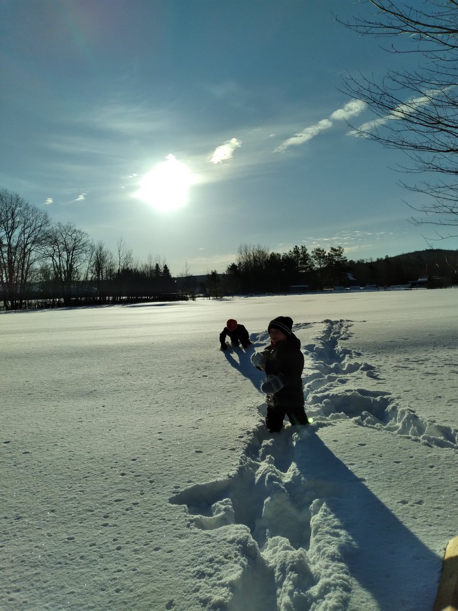 misstheresapre1's tweet photo. Endless possibilities in the #snow today! Its the ultimate #loosepart @LCSns 
#nspreprimary 
#snowfort
#hidetheball
#mountainclimber
#snowplow https://t.co/LBPbvBiuR3