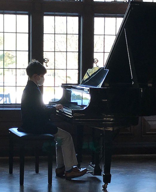 BCDSMusic's tweet photo. Buckley’s Fourth Grade Recital. @BuckleyCDS https://t.co/RtUsbQXN8u