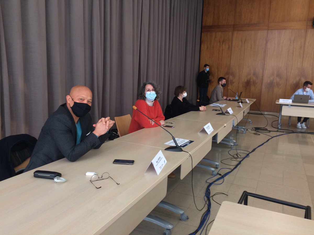 La Cité Éducative de Maubeuge lance le choix de son logo dessiné par les élèves. Merci aux élèves et aux enseignants impliqués. Une troïka ( commune, Éducation nationale et préfecture) qui fonctionne