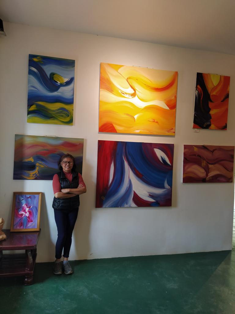 tzin_k's tweet photo. My pintings. 
At my mentor's gallery.#Abstract #abstractart #abstractpainting #abstractexpressionism #abstractartist https://t.co/dkSkKU20me