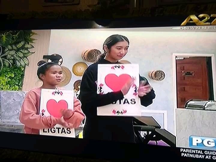 markkeviiinnn's tweet photo. Totoo talaga yung kasabihan kung sino yung inaapi yun pa ang pinagpapala🙏😭
Congrats team amanda at team jie ann
@JieAnnGlobalOFC
@AmandaGlobalOFC
@PBBabscbn
#JieannLaban 
#Ligtask https://t.co/ryuqMQNj0f