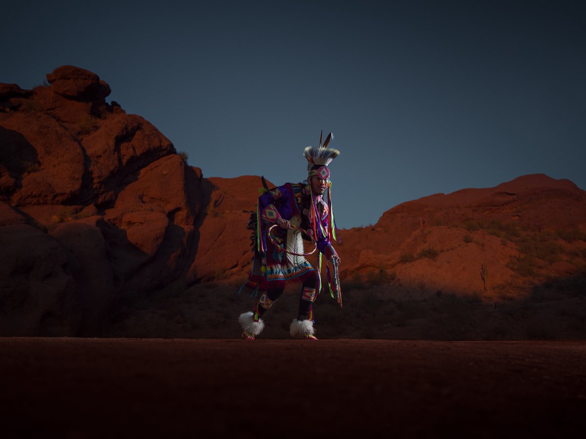 Hasselblad's tweet photo. Phoenix-based photographer @TomasKarmelo is mindful of honoring places and native people in his body of work. Here, he captures dancer Ty Lodgepole with #Hasselblad H System and HC 3,5/50 II Lens.

Explore Hasselblad medium format: https://t.co/b6BN4sKcSt https://t.co/KbunKRSHJj