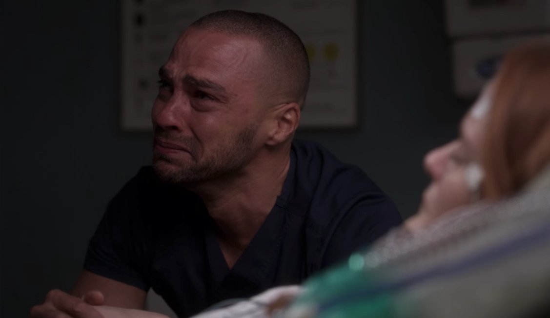 Bawled my eyes out watching the final two eps of  #GreysAnatomy   S14. Kepner is an all-time fave (as kind as she was quirky) & her crisis of faith let Sarah Drew's incredible talent shine through. But nothing compared to the one-two punch of her nearly dying & finding true peace