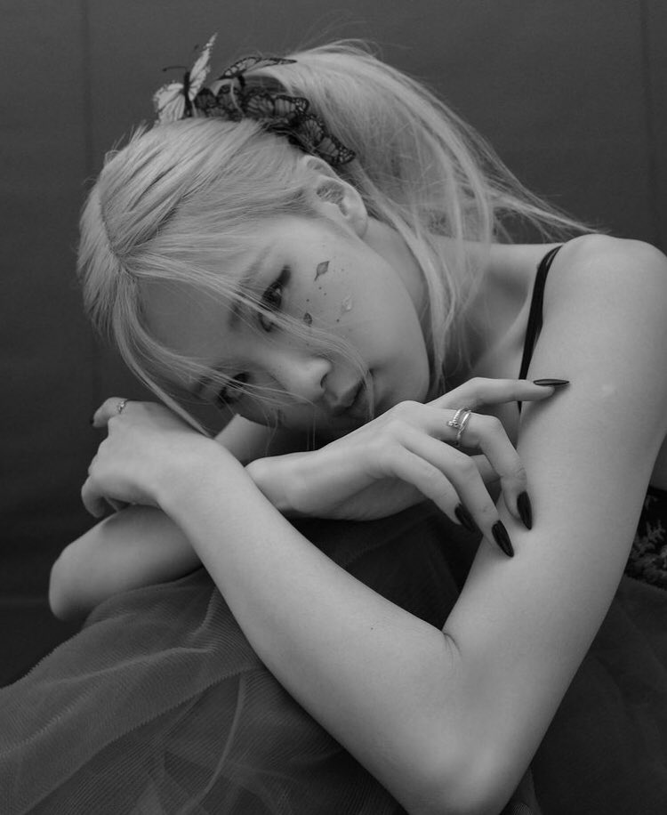 kenjsantos_'s tweet photo. Hi! I’m Kendall Jennifer Santos  from @binfleux’s au “CLICHÉ”. New acc but not new to rp. 

Like/rt to be mutuals and for a possible dm. Thank you🖤 https://t.co/YkuH6Hh83h