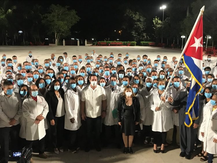 PardoRegla's tweet photo. El ministro de Salud de #Panamá, Luis Francisco Sucre reconoció la ayuda brindada por el personal médico cubano a su nación en el enfrentamiento a la #COVID19 

Nuestros profesionales son ejemplos de lo que la solidaridad puede hacer en pos de la #vida 

#CubaPorLaVida https://t.co/xIcXyqzecG