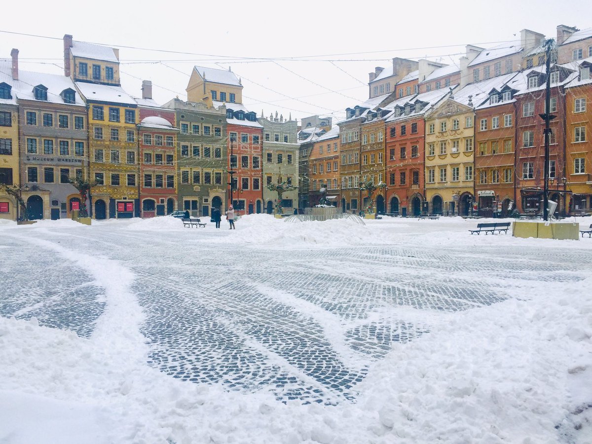 BasiaGorska's tweet photo. #Warsaw ❄️#Poland https://t.co/rjILA1aL8v