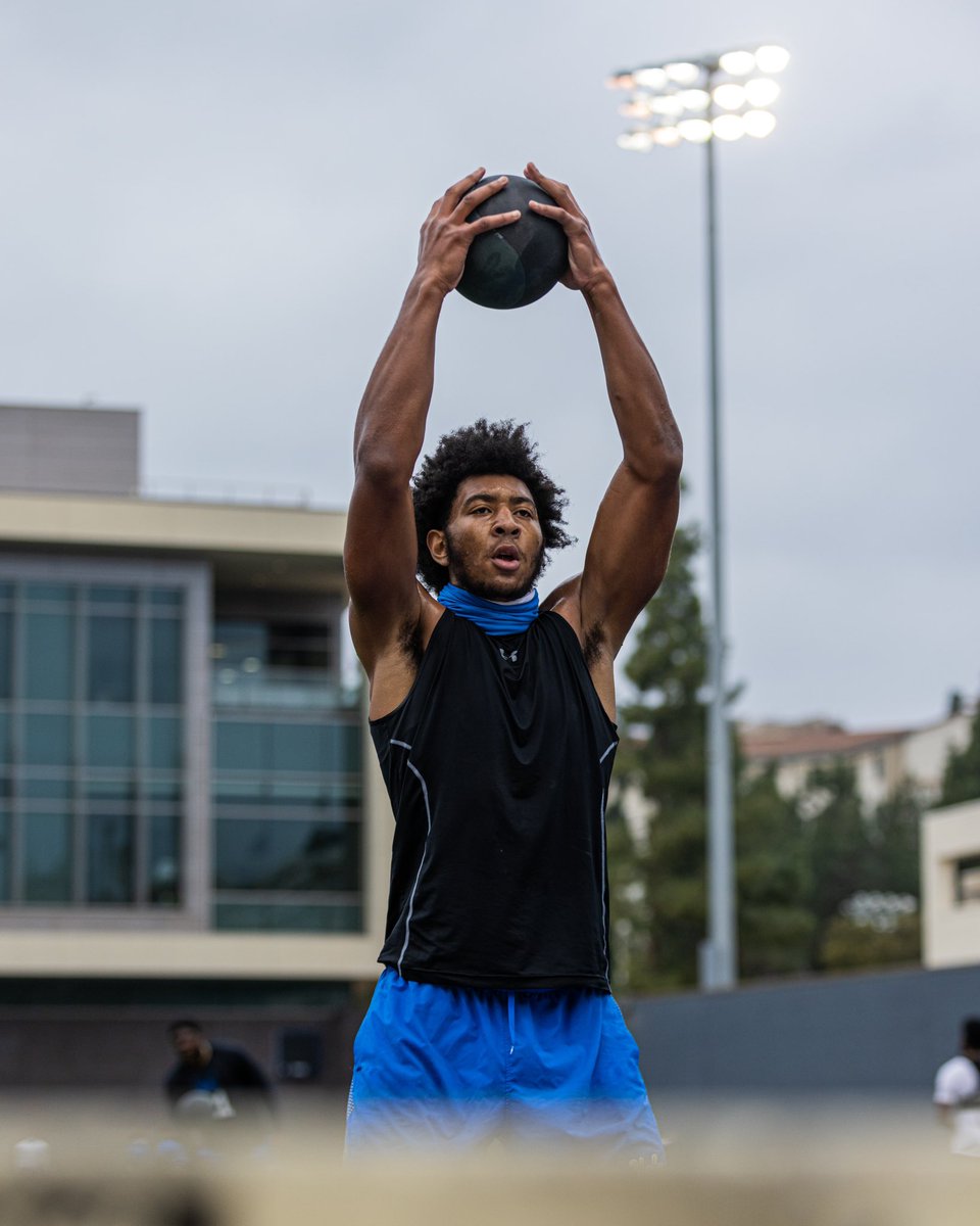 UCLAStrength's tweet image. Win the day. #GoBruins