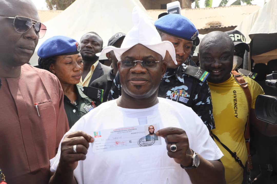 OfficialGYBKogi's tweet photo. Today I revalidated my @OfficialAPCNg  membership at my home country home in Agassa, Okene Local Government Area, Kogi State.
#JoinAPC https://t.co/5MLKO4UBwR