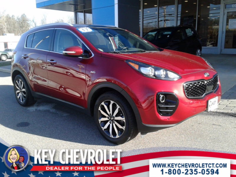 KeyChevroletCT's tweet photo. Party of one, two, or eight? No matter the size of your crew, we have an SUV for you. Visit our website to find yours today.https://t.co/nanSO8yxb2 https://t.co/kIuRYi3LXx