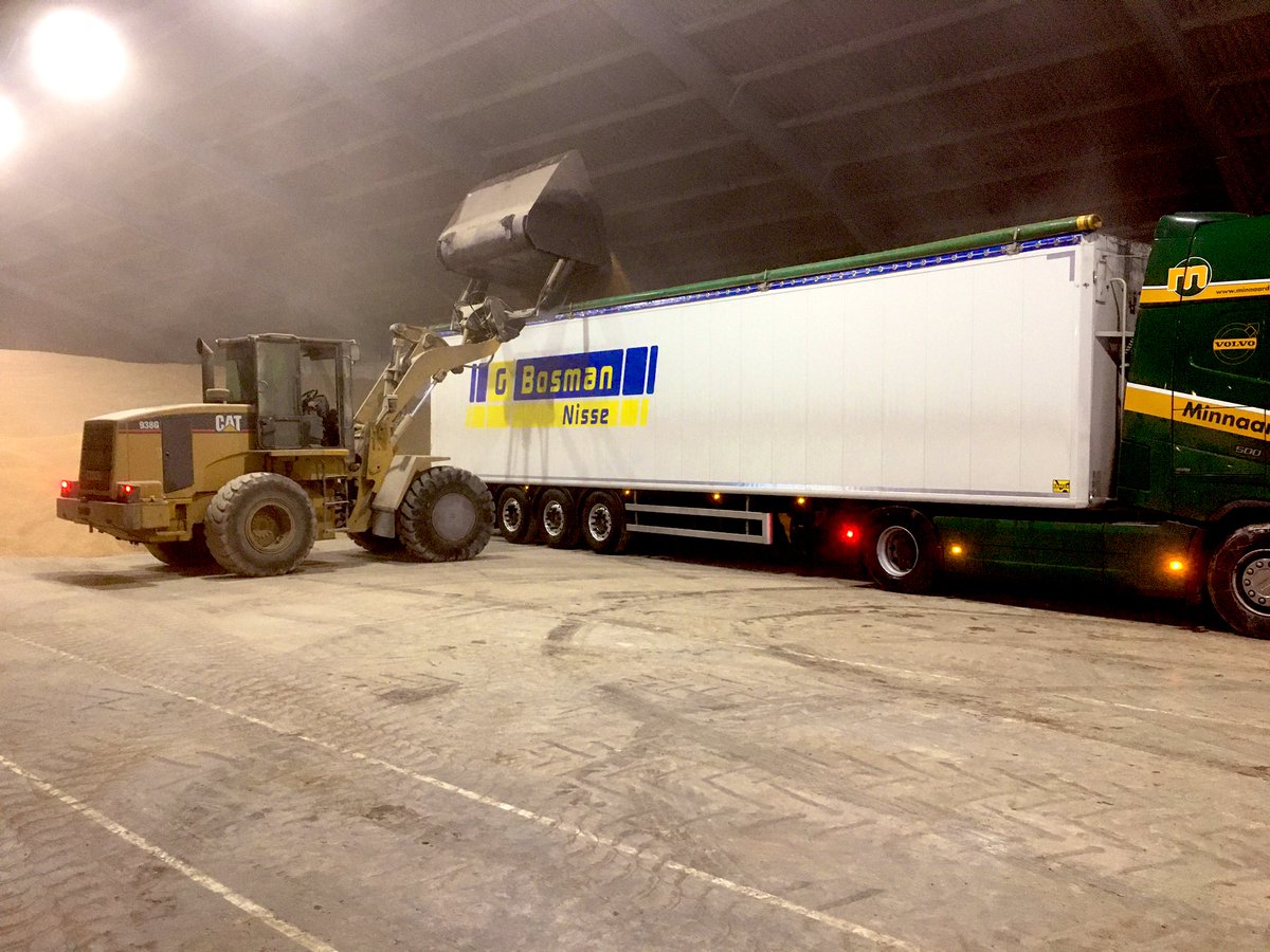 First load of this year and since #Brexit heading to Holland, <a href="/Cefetra/">Cefetra Grain</a> group 3 wheat.