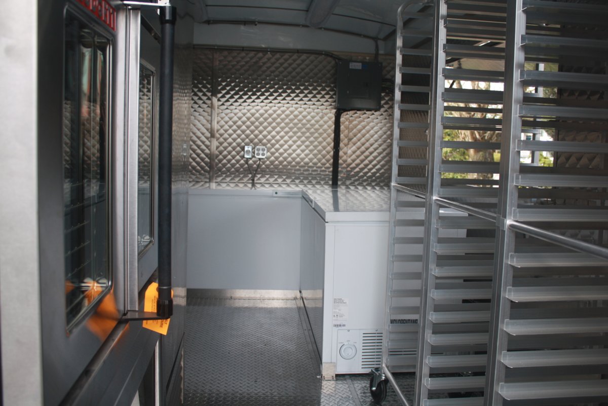 This #Filmsetcatering kitchen support trailer comes complete with two deep freezes a full size convection oven,  fridge and complete racking for food storage.  It also supports a 6 ft x 8 ft walk in cooler with racking.   The perfect solution for food storage and prep