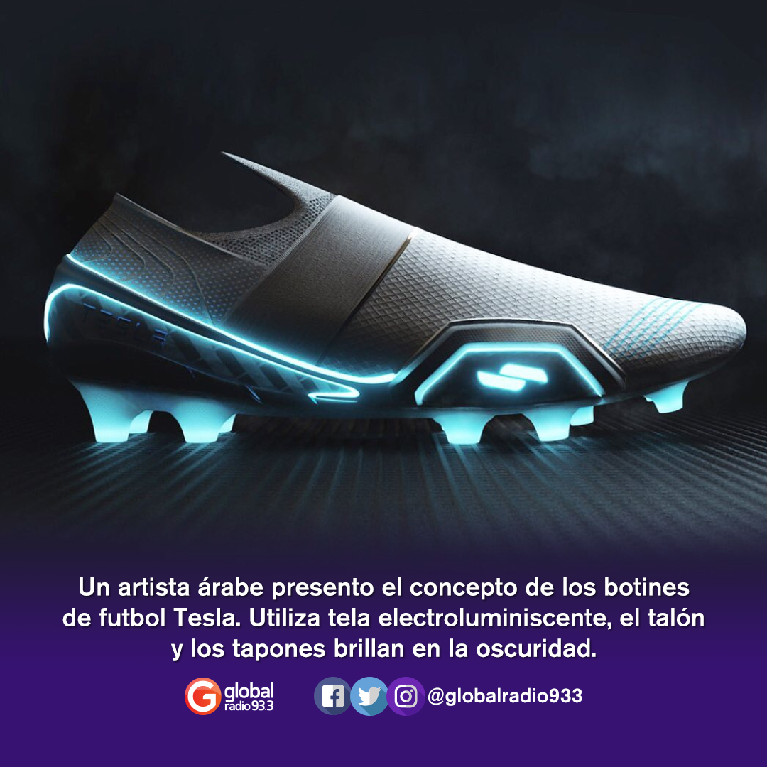 globalradio933's tweet photo. Un artista árabe presento el concepto de los botines de futbol Tesla. Utiliza tela electroluminiscente, el talón y los tapones brillan en la oscuridad. “Mi objetivo era visualizar el futuro del fútbol y tener una visión divertida de cómo sería el lenguaje de cada botín”, aseguró https://t.co/Mg3Z7YefEs
