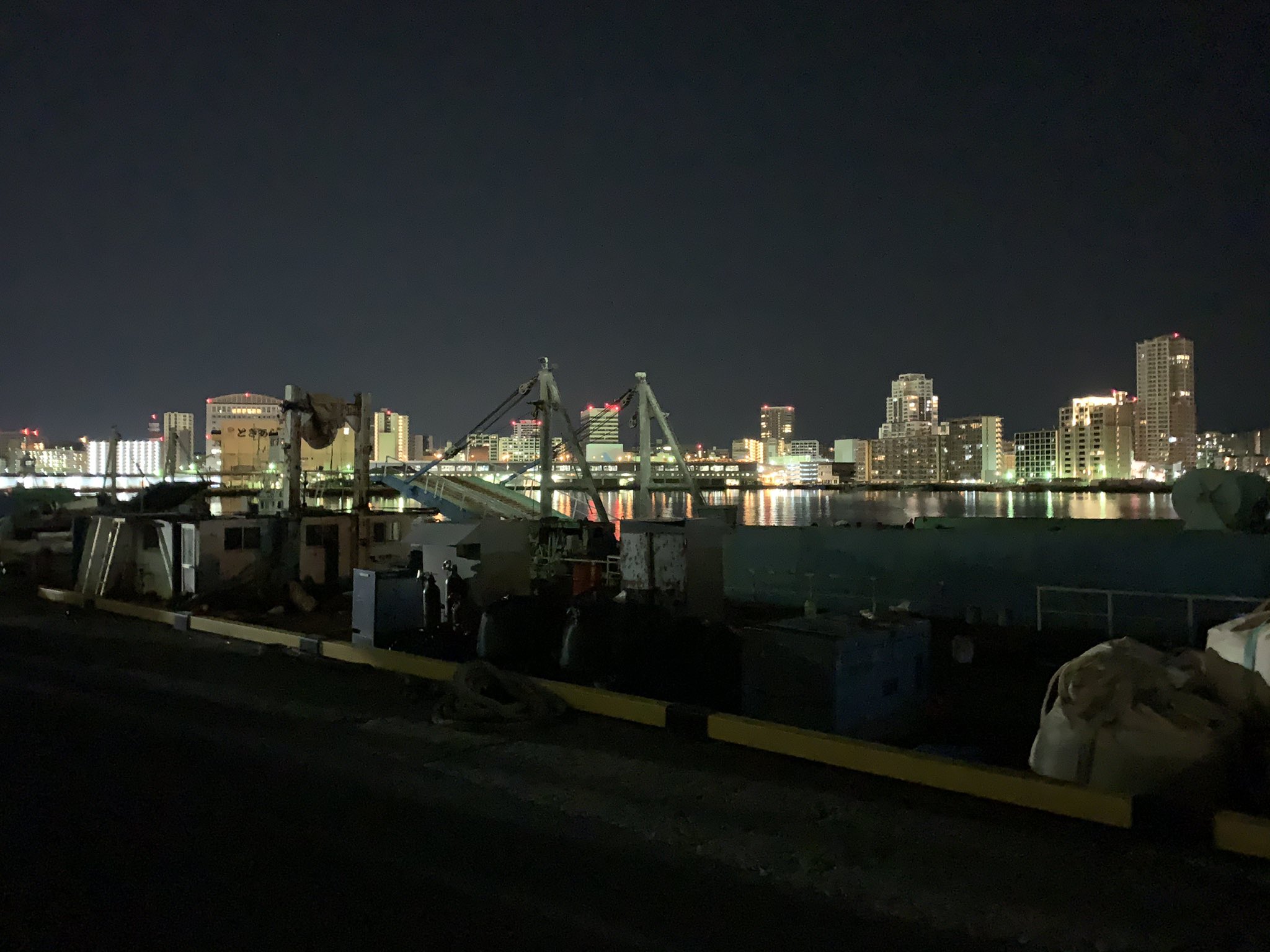 تويتر ﾘｭゥ على تويتر やっぱ都会は景色がいい 寝よう T Co Jw0brenbfy