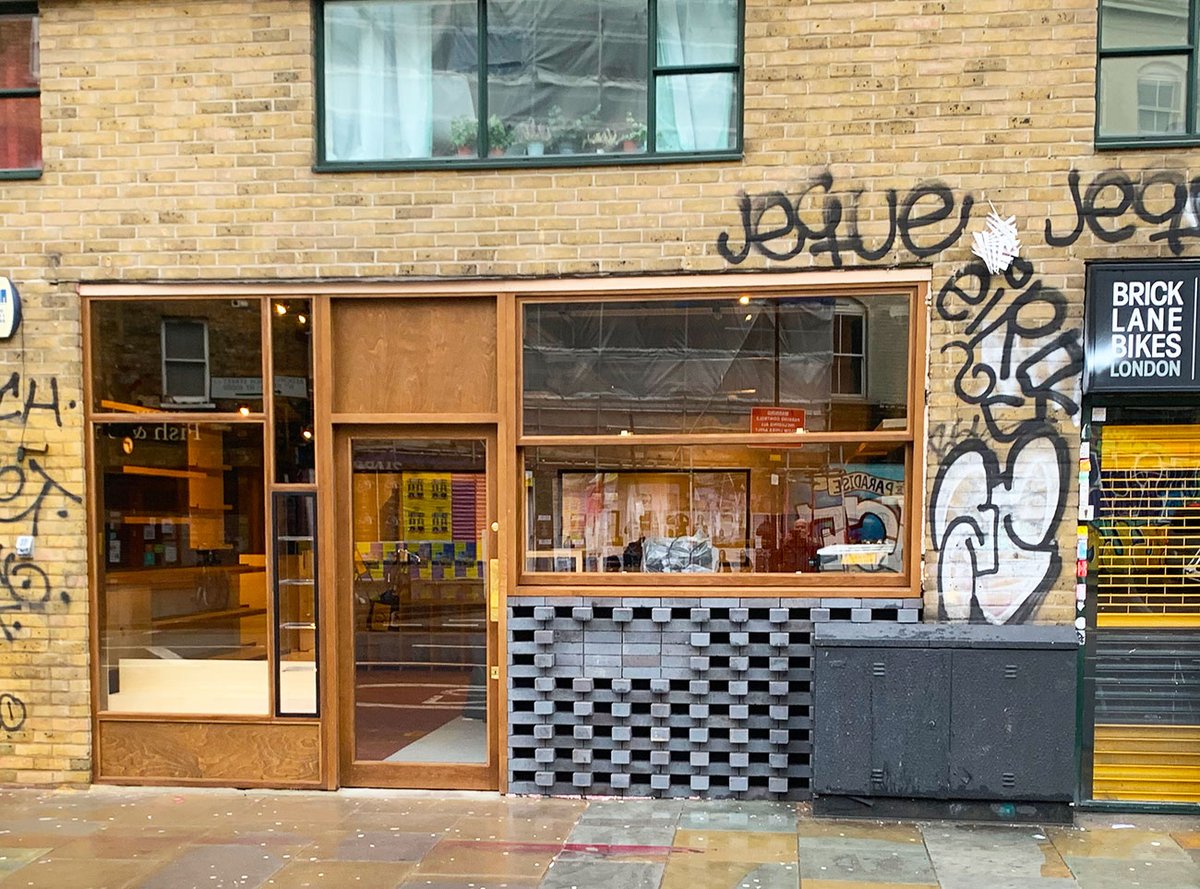 Glasshouse, Bookshop.

A stunning new shopfront was installed made from solid oak with an Amnia clear top coat and 6mm toughened glass. An interesting addition was the acrylic box located in the window to allow drop off’s of used books.

#BespokeByBluecrow