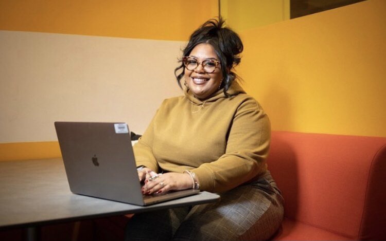 projgrownup's tweet photo. Switching careers is not out of reach! Though scary, it can also be liberating. @forevergenella went from radio host to techie! Tune into @projgrownup to hear how she took a risk & ultimately found happiness from it β¨
#projectgrownup #podcast #newepisode #techie #womenintech https://t.co/g6KUWy2otK