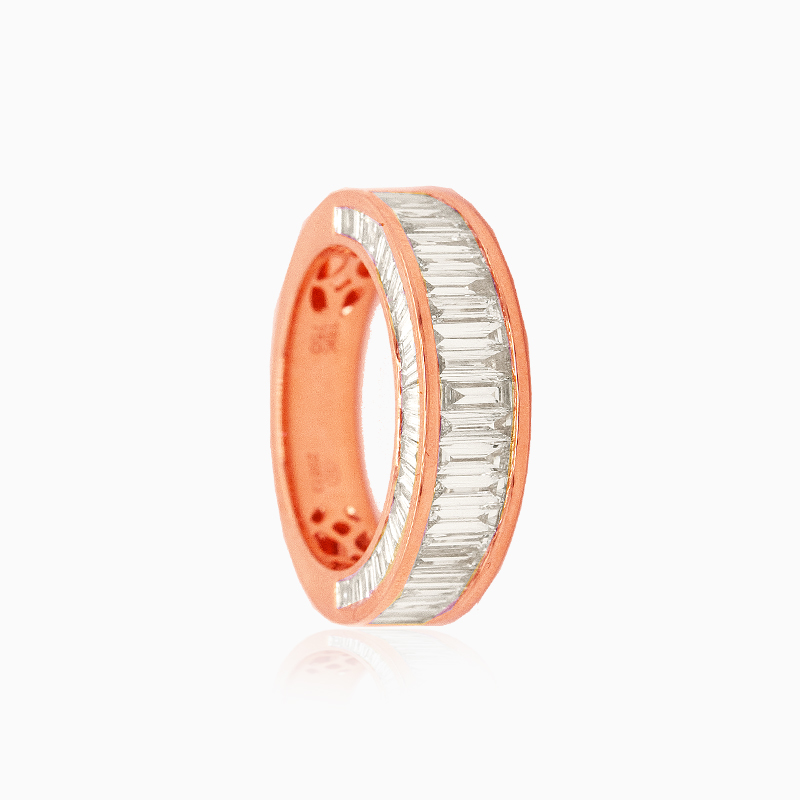 mylesmindham's tweet photo. Half eternity baguette diamond  ring. Available at 37 Hazelton Avenue.
#baguettediamonds#ring#diamond#neverstopexploring#handcrafted#wedding#anniversary#giftsforher https://t.co/ik7Hbiczzx