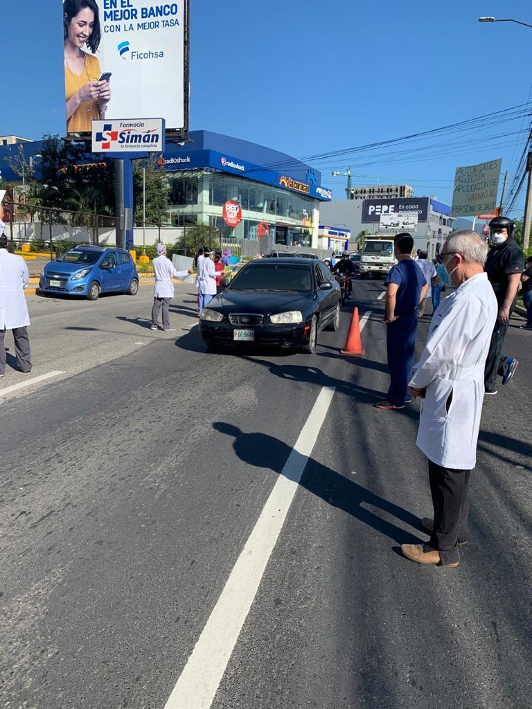 drcumana's tweet image. La medicina privada en apoyo al Colegio Médico