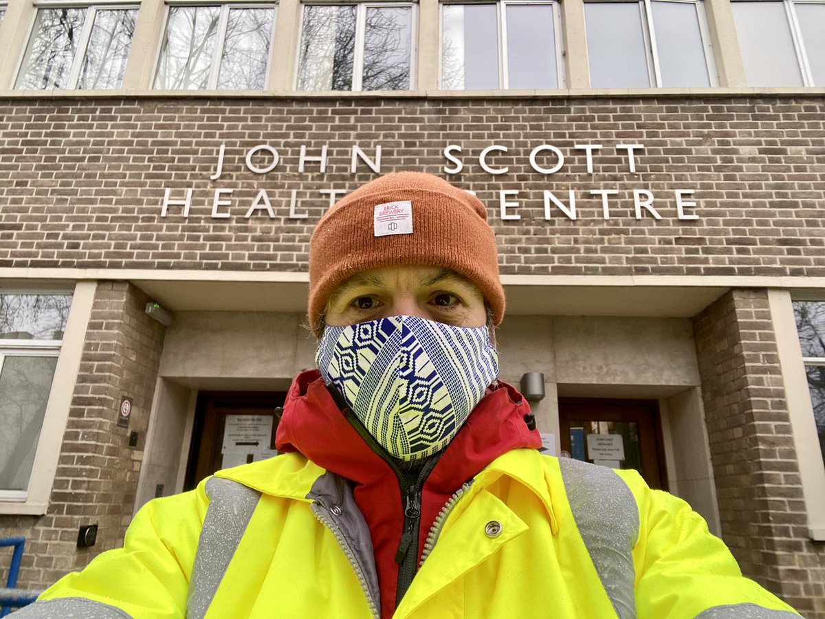 Peteram66's tweet image. Back in the game! So good to be busy again at #hackneyvaxpack over 65’s &amp;amp; others keeping us all from getting cold - warm hearts everywhere!