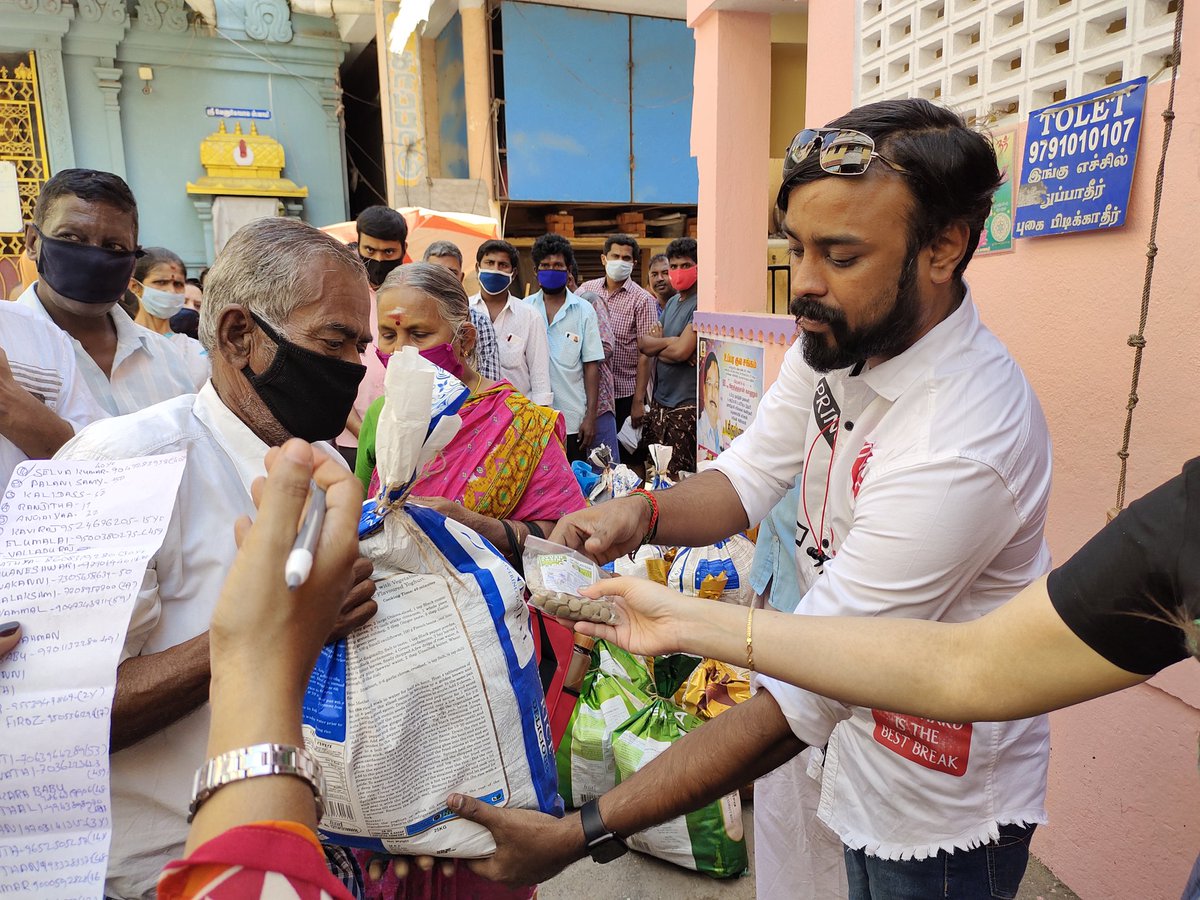 deepaktaterjain's tweet photo. Feed the needy an initiative by @b2wborntowin supported by @SscTn @SBWHealth
#Born2Win #Borntowin #wiccitnsocialservicecouncil #SankalpBeautifulWorld #Twell #TwellMagazine https://t.co/OuGiuOZpbs