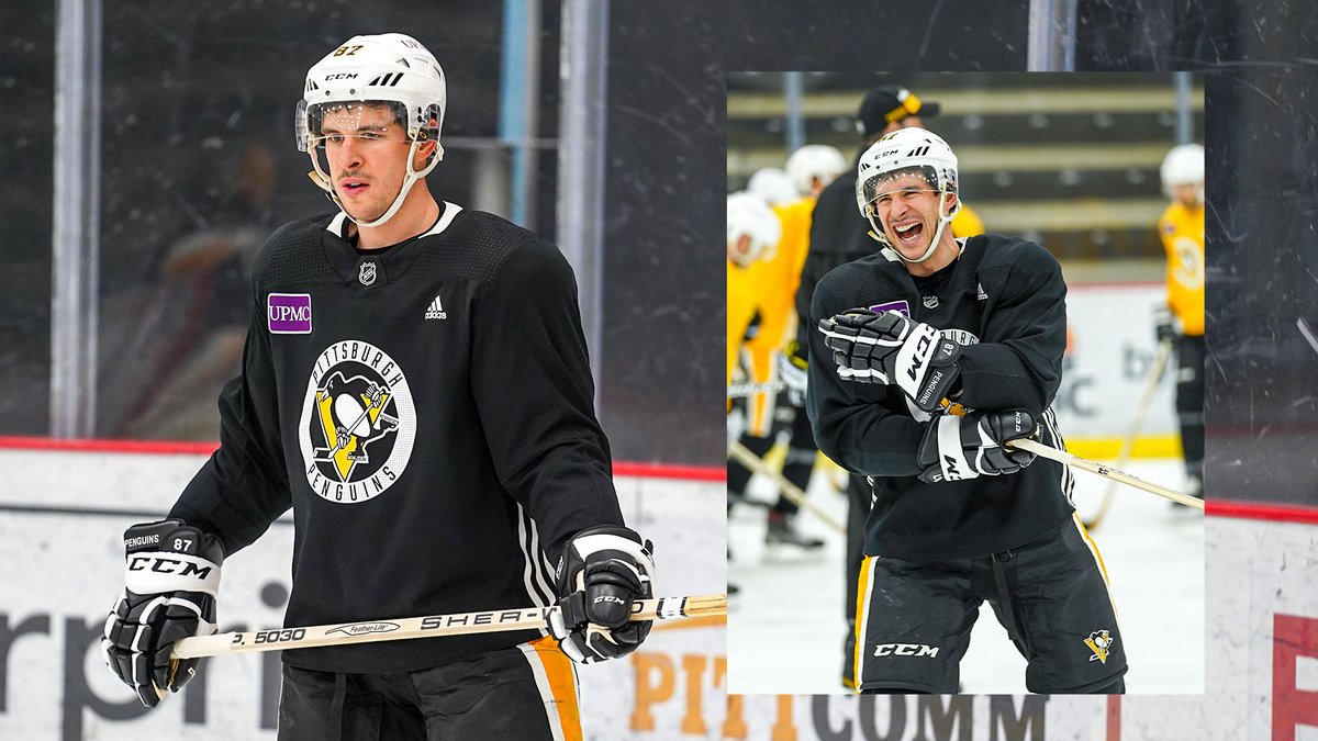 penguins's tweet image. Practice photos, featuring wooden hockey sticks.

Wooden sticks are generally heavier, less flexible, and have less bounce... Perfect for working on puck control.