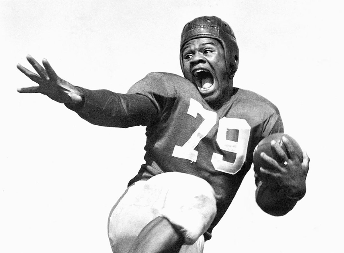 Before he played pro football, George Taliaferro was a three-time All-American at  @IndianaFootball, where, in 1945, he helped lead the Hoosiers to a 9-0-1 record while becoming the first Black player to lead the  @bigten in rushing.  @IndianaUniv
