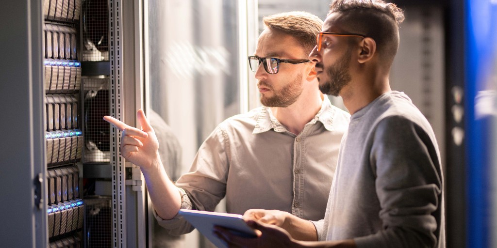 RFTkabel's tweet photo. Ob #Cloud_Telefonie, #Server_Hosting, #IT_Housing, #Standortvernetzung: Unsere #Professional_Lösungen setzen dort an, wo #IT_Beratung, Konzeption, Installation & Wartung technischer Infrastruktur das Fundament für Ihr #Business sichern. Wir beraten Sie ➡️https://t.co/3REnunY6Rs https://t.co/8t3bytnDKt