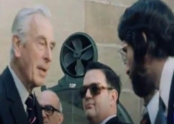  In Malta, it held on to Fort Pembroke until 1977, when Mountbatten handed over control. In one pic, you can see him meeting Malta’s Gerry Adams doppelganger, and in the other with then President Anton Buttigieg.