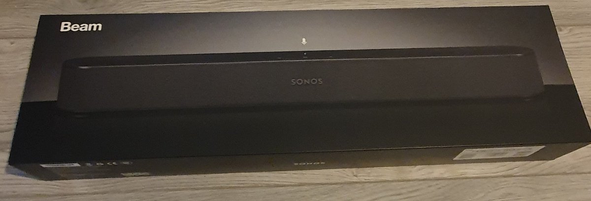 Just in the door, thanks #CitrixFieldKickoff for my prize. Looking forward to going from a €20 sound bar to the #SonasBeam 😮🔊