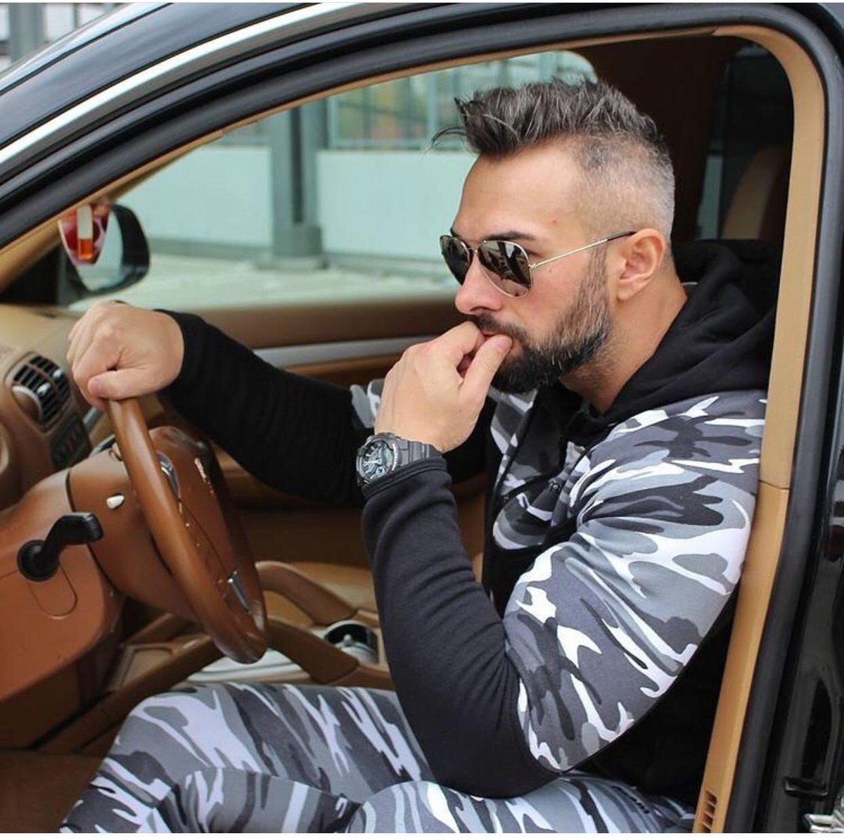 Nasıl aşık etsem diye düşünüyorum 😎