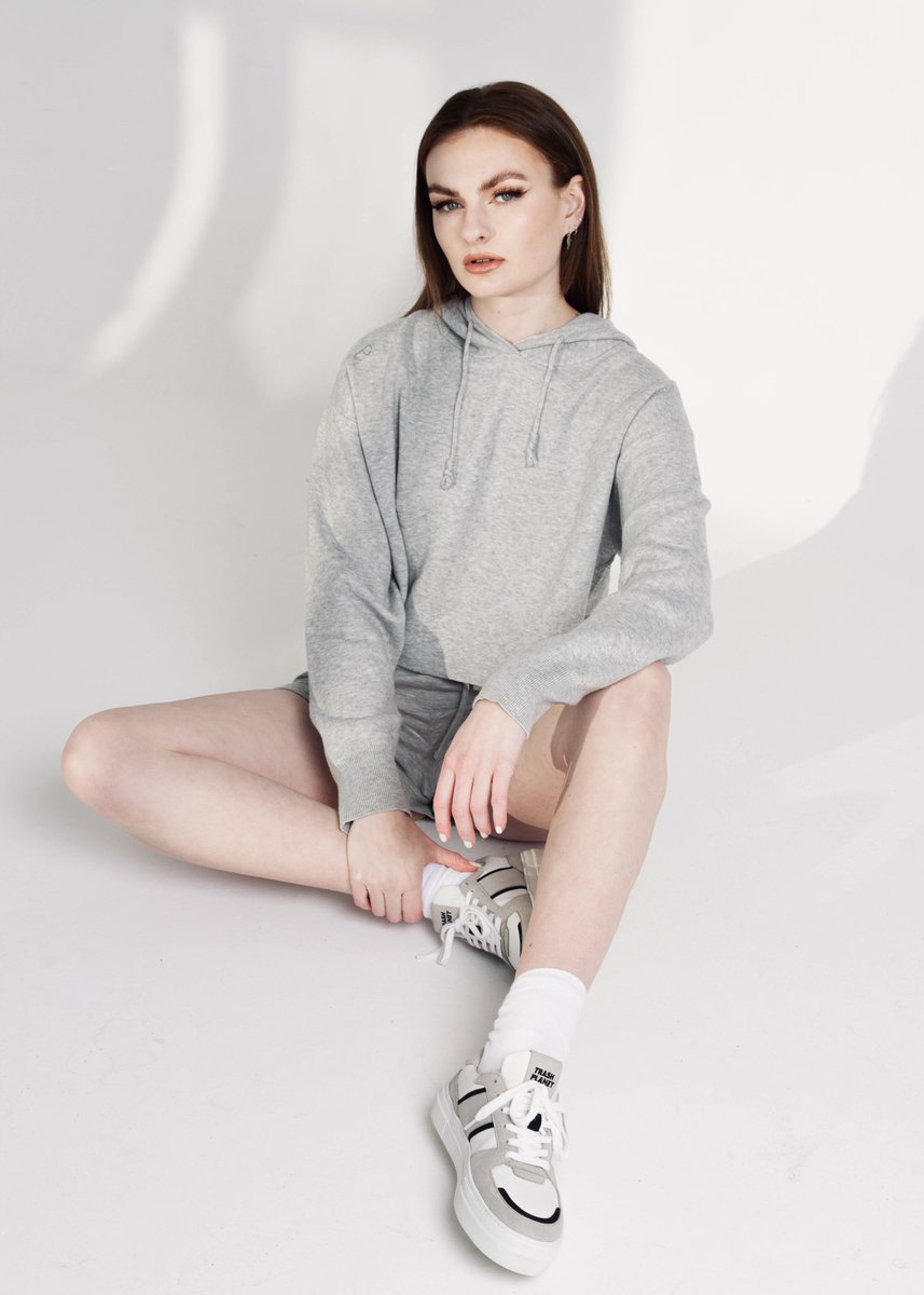 Atlantis_Models's tweet photo. Rhy for Trash Planet Sneakers 👟🔥 

#ama #atlantismodels #atlantisfamily #sneakers #crepcheck #stepcorrectuk https://t.co/v3LO4EiEFR
