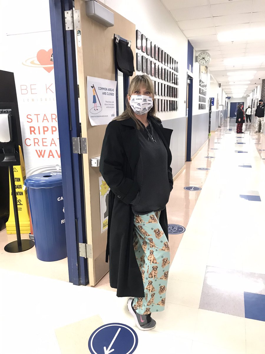 LewisvilleLC's tweet image. Today we’re waking up to kindness by wearing our coziest pajamas. Thanks to everyone at LLC for participating🎉🥳 #LISDBEKIND #LLCaccelerates