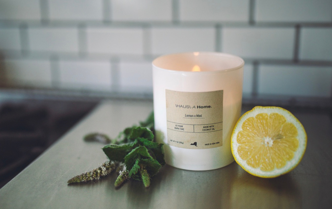 HausAHome's tweet photo. Going to burn Lemon x Mint today and pretend it’s Spring! 
•
•
•
 #hausahome #homedecor #homeaccesories #candles #coconutwaxcandles #ecofriendly #coconutwax #environmentallyfriendly #woodenwick #woodwick #smallbusiness #womenentrepreneur #womenofcolorinbusiness #shopsmall https://t.co/UpxF4y7bba