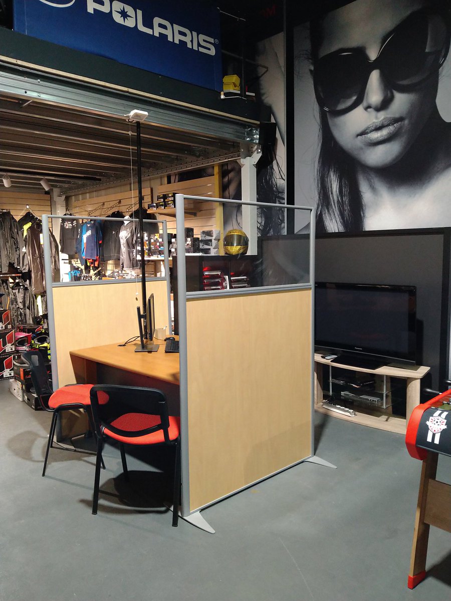 1001Quads's tweet photo. Bureau de vente show room installé 👌 organisé 👌#1001quads https://t.co/4MIHEicssO
