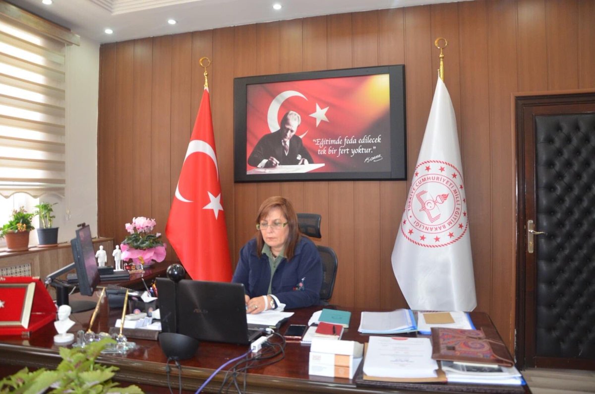 sirnakegitim's tweet photo. 2020-2021 Eğitim Öğretim Yılı II.Döneminin başlaması nedeniyle İl Milli Eğitim Müdürü Sayın Nazan ŞENER  başkanlığında, Okul Müdürlerinin katılımıyla bir değerlendirme toplantısı düzenlendi...!
@ziyaselcuk 
@safran1958 
@omerinan06 
@ahpehlivan53 
@nznsener 
@SIRNAKMEM73 https://t.co/WExYvtxTNd