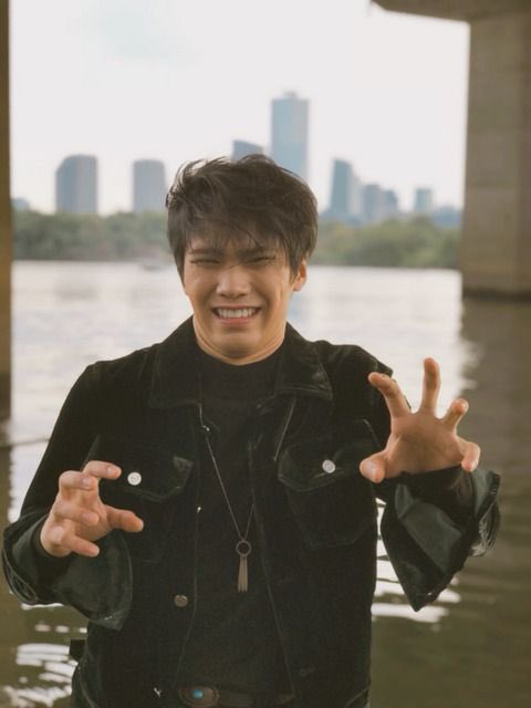 fairyypmh's tweet image. i never seen this pic before ?!??!