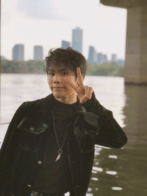 fairyypmh's tweet image. i never seen this pic before ?!??!