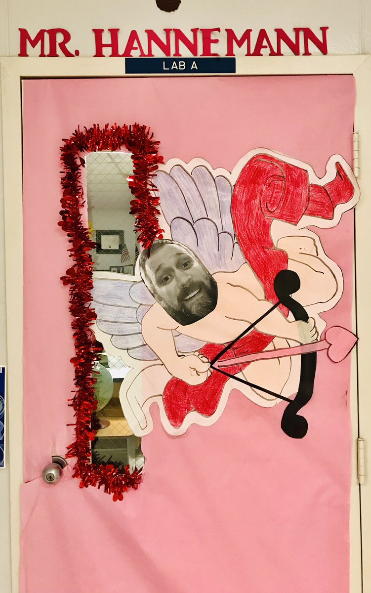 RJH Valentine doors <a href="/whatsnewatrjh/">Robinson Jr. High</a> #robinsonisd