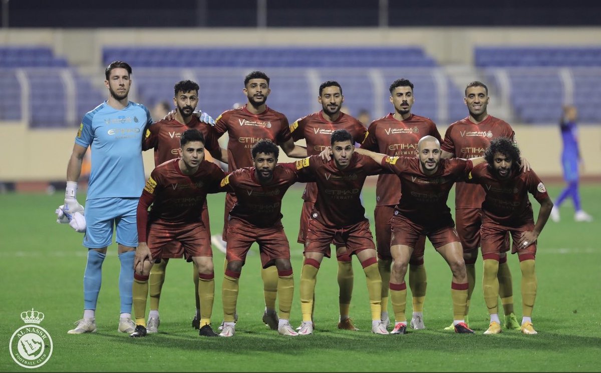 ..
المهم ..من الآخر ..الطقم ماهو مريح 😣
من الناحية النفسية ..الاحمر يعطي
طاقة سلبية وكذا .. ضاعت الهوية 
وين الأصفر والازرق ..💛💙💛💙
..

⁦<a href="/AlNassrFC/">نادي النصر السعودي</a>⁩