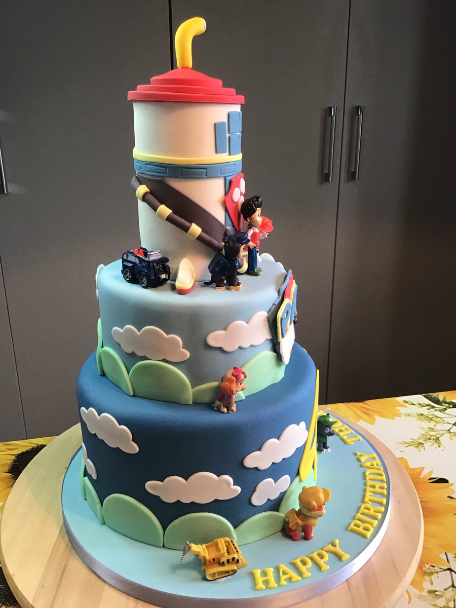jules0455's tweet photo. Paw patrol.... https://t.co/tg4WR8Nmd2