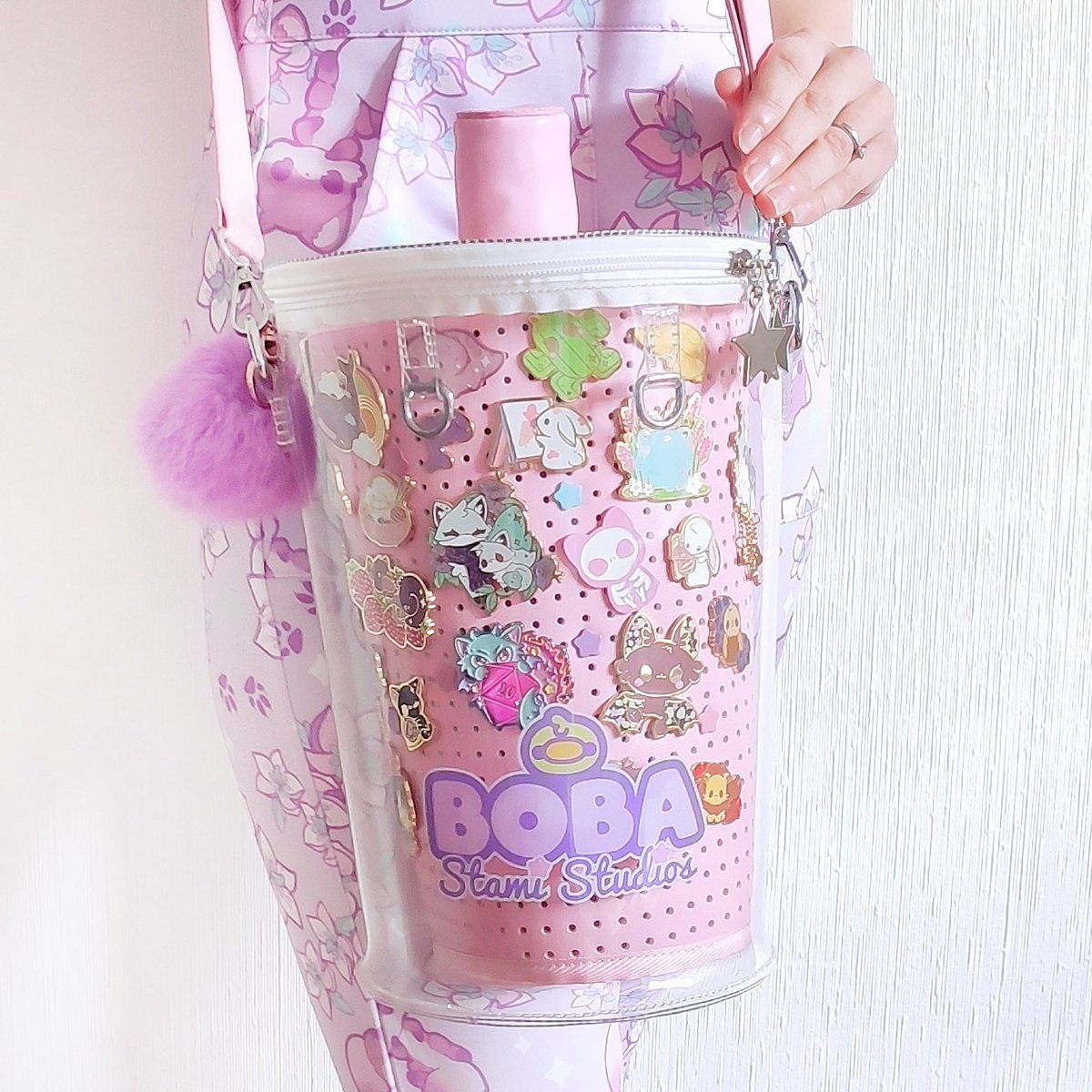 StamiStudios's tweet photo. GIVEAWAY &amp; KICKSTARTER LAUNCH! Follow us, RT and ❤️ for a chance to win our new Boba Ita bag 🎉 https://t.co/NbxrSAhaIc

Head over to https://t.co/nqOks8Zj1X &amp; https://t.co/SxnYchVvLR for more entries ✨ https://t.co/vE1LEOejh6