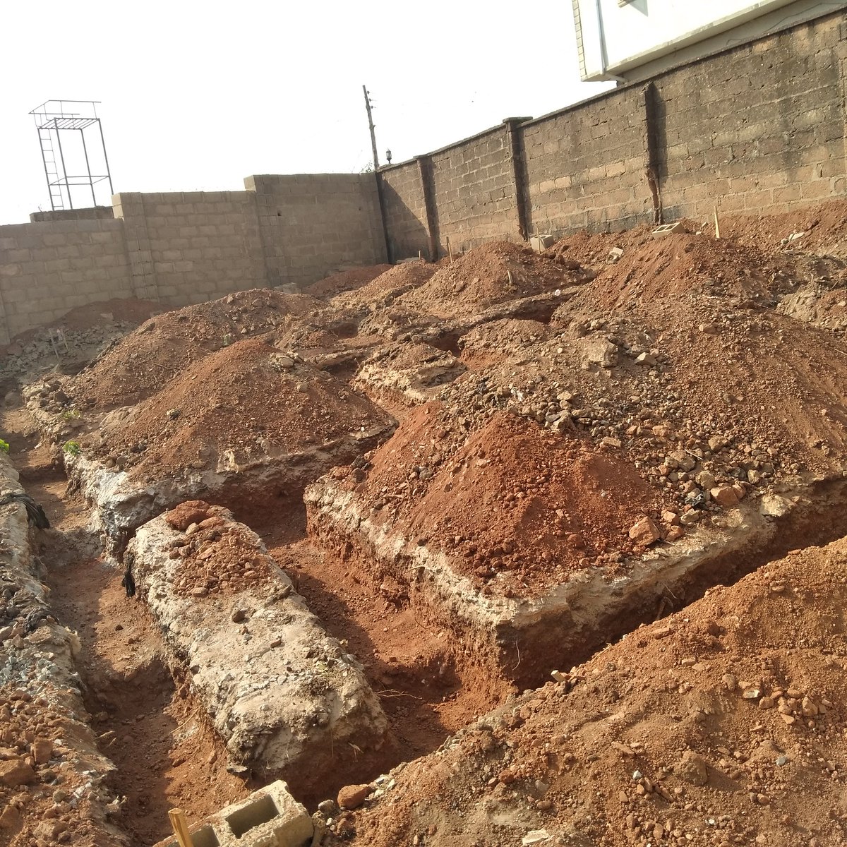 PrezzP's tweet photo. New project alert @ Prezz Designs and Properties 
Happy to build always....
Contact us on 08035784460 | prezzdesigns@gmail.com https://t.co/TuRyysesLb