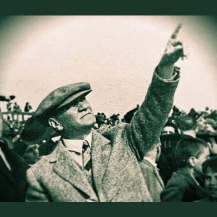 SurucGenclik's tweet photo. İSTİKBAL GÖKLERDEDİR...

Lafla değil icraatla...

 #GökyüzüneBakAyıGör 
#MilliUzayProgramı https://t.co/qgoPpSeezY