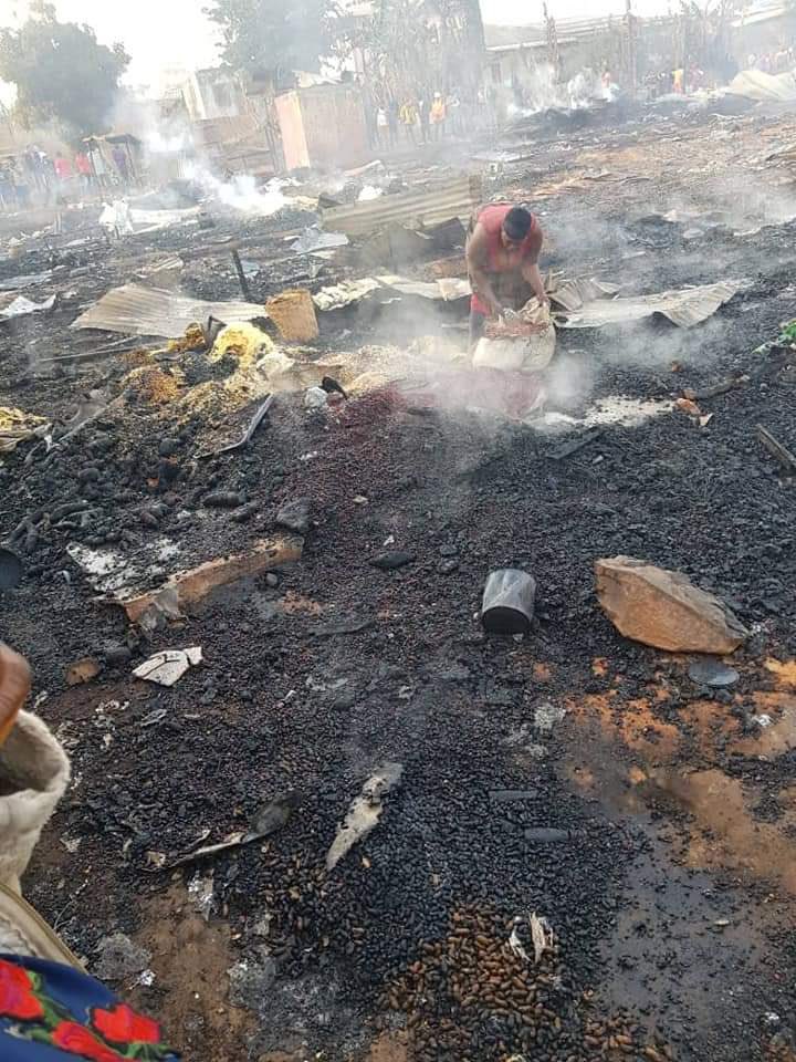 #Cameroon #soldiers continue the #burning Nkwen Market of southern #Cameroons to force to #submission <a href="/UNHumanRights/">UN Human Rights</a> <a href="/USEmbYaounde/">U.S. Embassy Yaounde</a> <a href="/StateDept/">Department of State</a> <a href="/Europarl_EN/">European Parliament</a> <a href="/USSenate/">US Senate</a> <a href="/JoeBiden/">Joe Biden</a> <a href="/UN/">United Nations</a> <a href="/UNDP/">UN Development</a> <a href="/HouseofCommons/">UK House of Commons</a> <a href="/GermanyUN/">Germany in the United Nations</a> <a href="/GermanyinUSA/">German Embassy Washington</a>